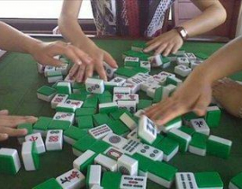 娱乐吃瓜酱打麻将视频,揭秘麻将世界，趣味视频带你领略国粹魅力