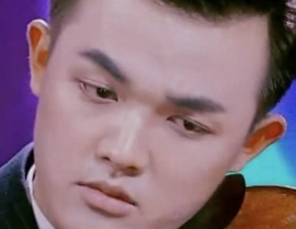 娱乐吃瓜男,吃瓜男生的娱乐盛宴